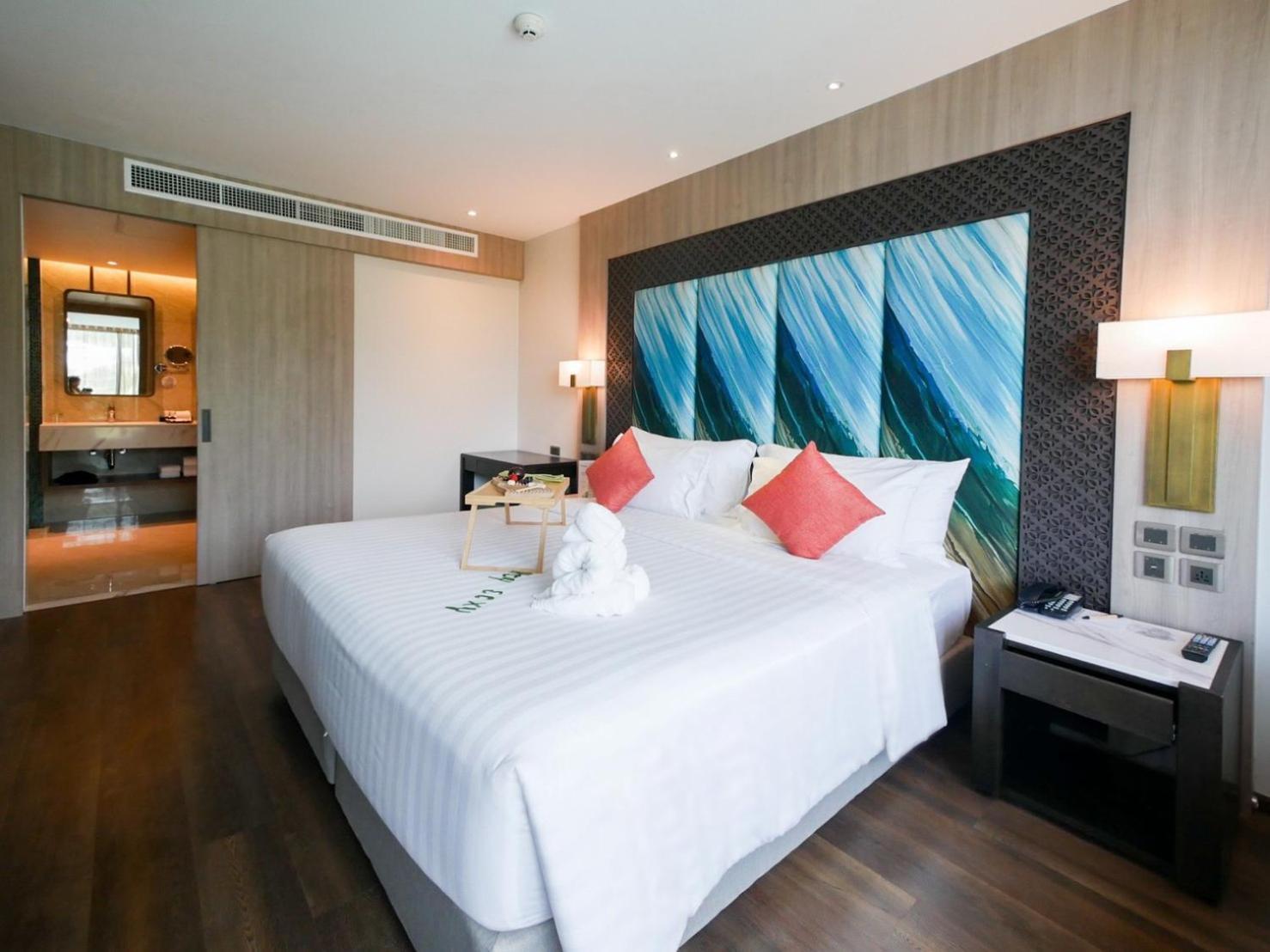 Skyview Resort Phuket Patong Beach מראה חיצוני תמונה Deluxe Ocean View